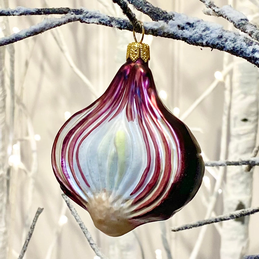 Red Onion Half Bauble
